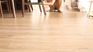 Giúp việc mới thuê – thích thả rông trong nhà thế này ổn không anh em?